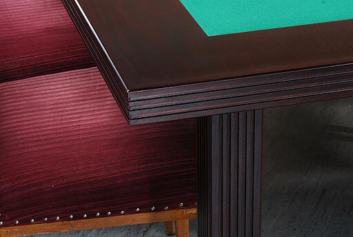 Beine vom Roulette-Tisch Beine vom Roulette-Tisch