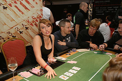 Blackjack im Rahmen der Mini Challenge Blackjack-Spieltisch im Rahmen der Mini Challenge