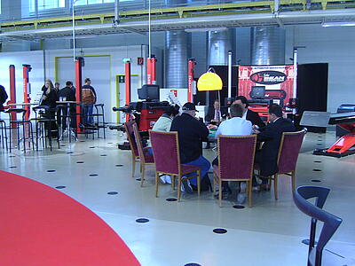 Blackjack-Spieltisch auf dem Messestand der Rema Tip Top GmbH Messebesucher spielen ausgiebig Blackjack am Messestand der Rema Tip Top GmbH