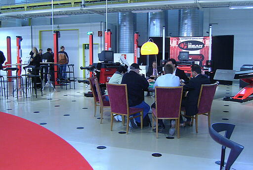 Blackjack-Spieltisch auf dem Messestand der Rema Tip Top GmbH Messebesucher spielen ausgiebig Blackjack am Messestand der Rema Tip Top GmbH