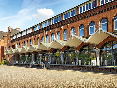 Außenansicht des ehemaligen Hauptzollamts in Hamburg Außenansicht des ehemaligen Hauptzollamts in Hamburg