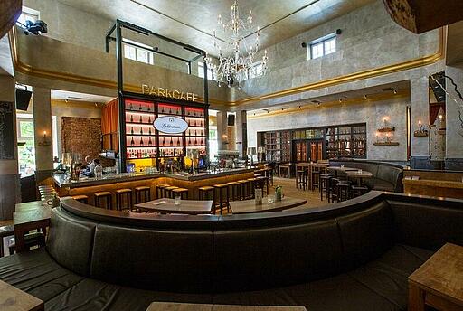 Innenansicht des Park Cafés in München Innenansicht des Park Cafés in München