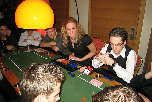 Poker als Idee für ein Kick off Poker als Idee für ein Kick off