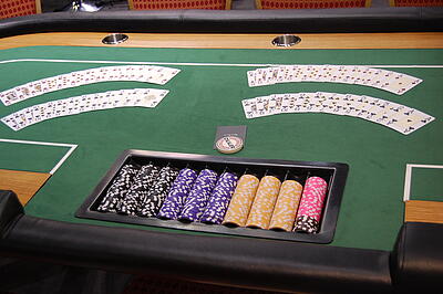 Pokertisch für ein Come Together auf der Messe der Brightpoint Germany GmbH einsatzbereiter Pokertisch für ein Come Together auf der Messe der Brightpoint Germany GmbH