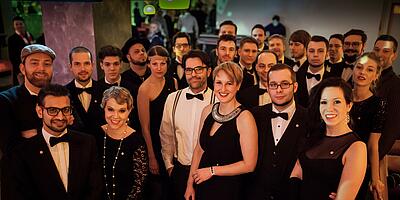 großes Royal-Events Team in der Alten Försterei